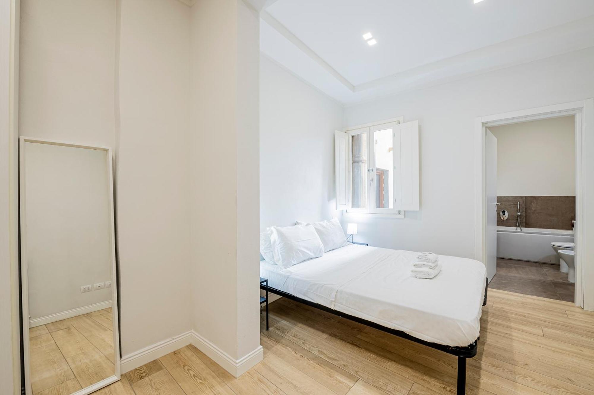 10 Minuti Duomo - Double Suite Con Idromassaggio 佛罗伦萨 外观 照片