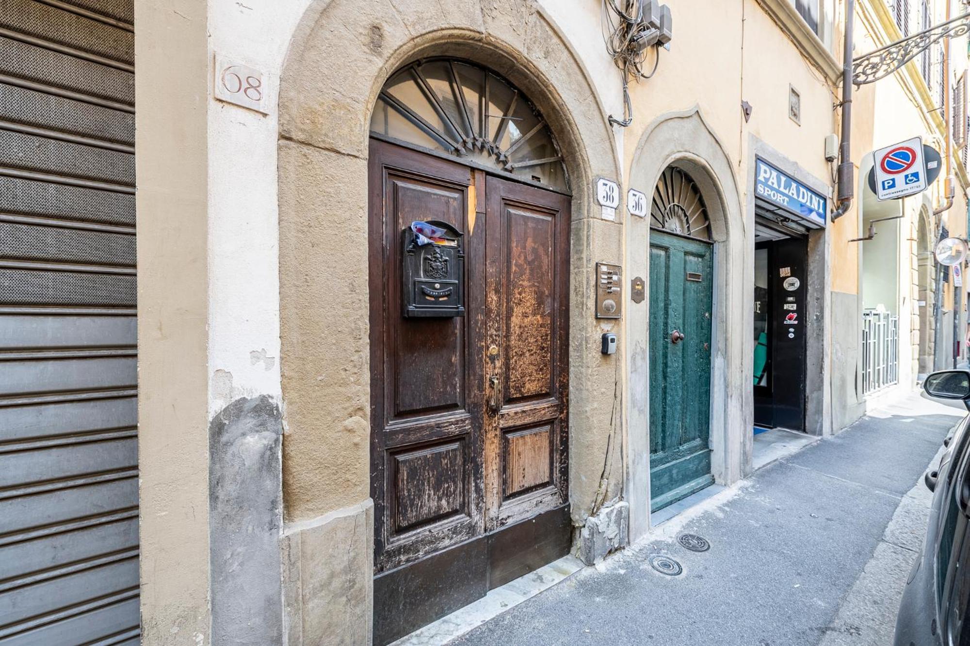 10 Minuti Duomo - Double Suite Con Idromassaggio 佛罗伦萨 外观 照片